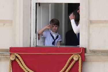 Le prince Louis au balcon de Buckingham lors de la parade Trooping The Colour célébrant le jubilé de platine de la reine. Le 2 juin 2022 à Londres.