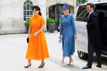 Les princesses Eugenie et Beatrice d'York et Edoardo Mapelli Mozzi à leur arrivée à la réception donnée au Guildhall à Londres, le 3 juin 2022