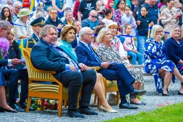 La reine Silvia et le roi Carl XVI Gustaf de Suède à Olofström, le 6 juin 2022, jour de la Fête nationale