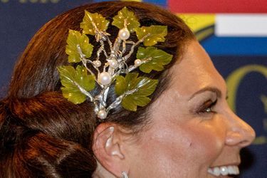 Le bijou de tête Maria Nilsdotter de la princesse héritière Victoria de Suède aux Pays-Bas, le 7 juin 2022