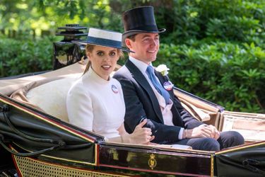 La princesse Beatrix d'York avec son époux Edoardo Mapelli Mozzi au Royal Ascot, le 15 juin 2022