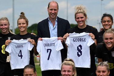 Visite du prince William à St George's Park, à Burton-on-Trent, le 15 juin 2022, pour rencontrer l'équipe féminine d'Angleterre avant l'Euro féminin de l'UEFA 2022.