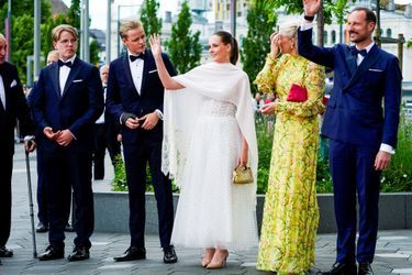 La princesse Ingrid Alexandra de Norvège avec ses parents et ses frères à Oslo, le 16 juin 2022