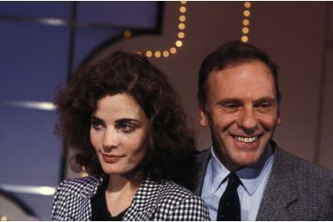 Jean-Louis Trintignant et sa fille Marie lors d&#039;une émission de télévision le 6 janvier 1985 à Paris, France.