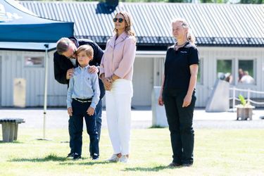 Le prince Nicolas de Suède avec ses parents la princesse Madeleine et Christopher O&#039;Neill dans l&#039;Ångermanland, le 21 juin 2022