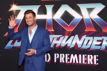 Chris Hemsworth à la première mondiale du film "Thor: Love and Thunder" à Hollywood, le 23 juin 2022. 
