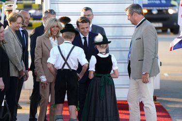 Les Macron arrivent à Munich.