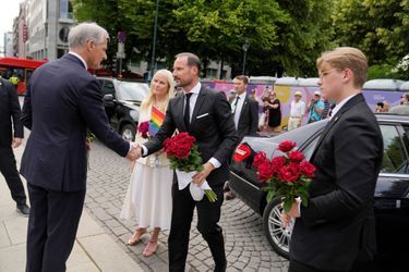 Le prince Sverre Magnus de Norvège avec ses parents, le prince Haakon et la princesse Mette-Marit, à Oslo le 25 juin 2022