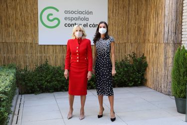 La reine Letizia d'Espagne et Jill Biden en visite au siège de l'AECC à Madrid, le 27 juin 2022