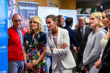 Jill Biden, ses petites filles Maisy et Finnegan, et la reine Letizia d'Espagne à Madrid, le 28 juin 2022.