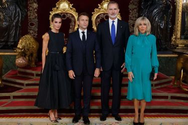 La reine Letizia et le roi Felipe VI d'Espagne avec Emmanuel et Brigitte Macron à Madrid, le 28 juin 2022