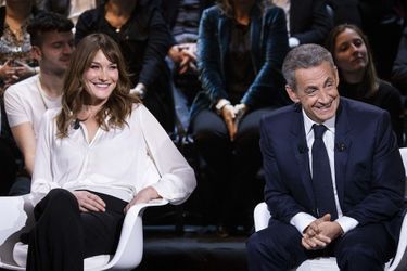 Carla Bruni et Nicolas Sarkozy dans l&#039;émission &quot;Le Grand Echiquier&quot;, diffusée le 1er juillet sur France 2. 