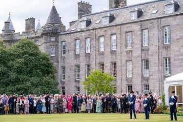 Garden party au palais d'Holyroodhouse à Edimbourg, le 29 juin 2022