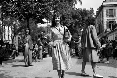 «Laurette sourit, satisfaite de la première épreuve.» - Paris Match n°16, 9 juillet 1949