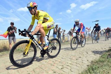 Pendant la 5e étape du Tour de France, entre Lille et Arenberg, le 6 juillet 2022.