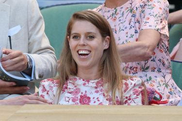 La princesse Beatrice d’York dans les tribunes lors du tournoi de Wimbledon au All England Lawn Tennis and Croquet Club à Londres, le 8 juillet 2022. 