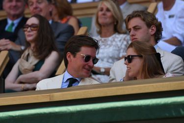 La princesse Beatrice d’York et son mari Edoardo Mapelli Mozzi dans les tribunes lors du tournoi de Wimbledon au All England Lawn Tennis and Croquet Club à Londres, le 8 juillet 2022. 