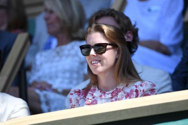 La princesse Beatrice d’York dans les tribunes lors du tournoi de Wimbledon au All England Lawn Tennis and Croquet Club à Londres, le 8 juillet 2022. 