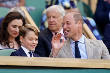 Le prince William et le prince George au tournoi de Wimbledon, au jour de la finale, le 10 juillet 2022 à Londres. 