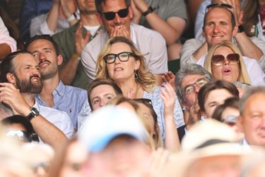 Kate Winslet dans les tribunes de Wimbledon lors de la finale messieurs du tournoi, à Londres, le 10 juillet 2022.