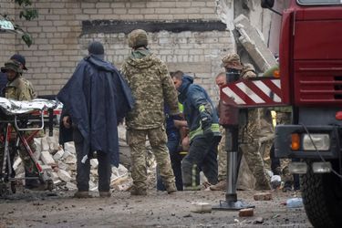 L'armée russe, qui a annoncé début juillet avoir pris le contrôle de la région de Lougansk, vise maintenant celle de Donetsk pour occuper l'ensemble du bassin minier du Donbass. Celui-ci est partiellement contrôlé depuis 2014 par des séparatistes soutenus par Moscou après l'annexion russe de la péninsule ukrainienne de Crimée. 
