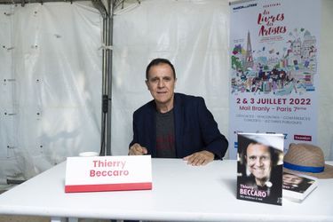 Thierry Beccaro au Festival Des Livres, Des Artistes le 2 juillet 2022, à Paris.