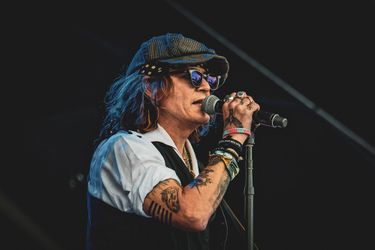 Johnny Depp en concert à Helsinki avec Jeff Beck, le 19 juin 2022.