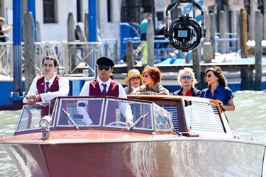 Diane Keaton, Jane Fonda, Candice Bergen et Mary Steenburgen prennent un bateau-taxi dans le grand-canal de Venise, pour le tournage d'une scène du film «Book Club 2», le 11 juillet 2022.