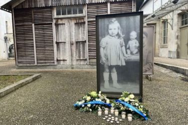 La photo de la petite Aline, assassinée à Auschwitz, installée au Cercil, le Mémorial des enfants du Vel d’Hiv à Orléans. 
