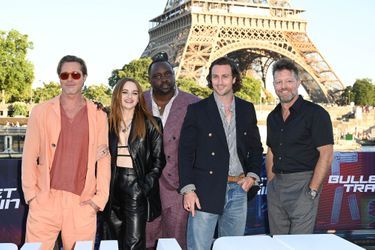 Le casting de «Bullet Train» : Brad Pitt, Joey King, Brian Tyree Henry, Aaron Taylor-Johnson et le réalisateur David Leitch.
