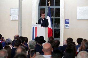 Emmanuel Macron a appelé "les forces républicaines" à "redoubler de vigilance" face à un antisémitisme "encore plus brûlant" et "rampant" qu'il y a 20 ans.