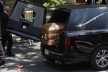 Le cercueil d'Ivana Trump était doré.