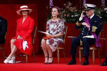 La princesse Delphine, la princesse Claire et le prince Laurent - La famille royale belge assiste à la parade lors de la fête nationale à Bruxelles, le 21 juillet 2022.