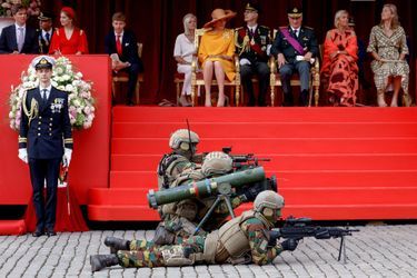 La famille royale belge assiste à la parade lors de la fête nationale à Bruxelles, le 21 juillet 2022.