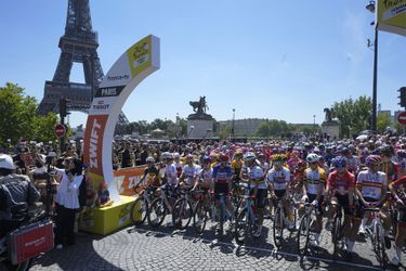 Le Tour de France féminin a été lancé ce dimanche à Paris.