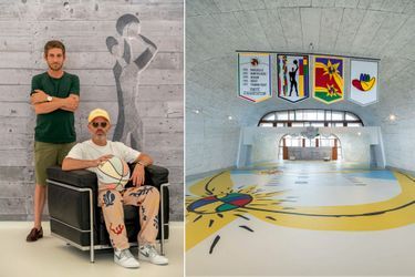 Ora-ïto, directeurdu MaMo, et Daniel Arsham, dans le célèbre fauteuil LC2 . L’artiste américain a transformé le gymnase de la Cité radieuse (à d.) en salle de basket aux couleurs de l’Unité d’habitation de Le Corbusier… . 