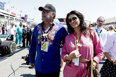 Jean Reno et sa femme Zofia Borucka - Les célébrités lors du Grand Prix de France de Formule 1 (F1) sur le circuit Paul Ricard au Castellet, le 24 juillet 2022.