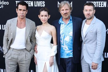 Colin Farrell, Pattakorn «Ploy» Tangsupakul, Viggo Mortensen et Joel Edgerton à l'avant-première de «Treize vies» à Los Angeles.