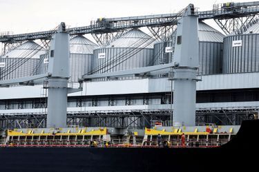 Des silos de céréales du port d'Odessa, le 29 juillet 2022.