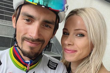 Julian Alaphilippe et sa compagne Marion Rousse sur Instagram, le 26 juin 2022.