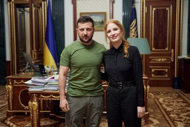 L'actrice Jessica Chastain assiste à une réunion avec le président ukrainien Volodymyr Zelensky, à Kyiv, en Ukraine, le 7 août 2022.