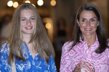 La princesse Leonor et la reine Letizia d'Espagne à Palma de Majorque, le 7 août 2022
