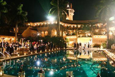 En 2010, une fête avait été organisée autour de la piscine à l'occasion d'un concert donné par Andrea Bocelli.