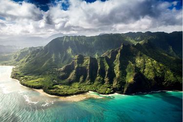 Matt Damon, Julia Roberts, Cameron Diaz ont déjà choisi Hawaï comme destination pour leurs vacances. On les envie. 