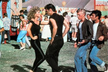 Scène finale de «Grease », sorti en 1978. La comédie musicale recycle tous les codes d’Elvis Presley, qui a failli jouer un petit rôle dans le film. 