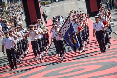 Pour fêter ses 70 ans, le célèbre Bagad de Lann Bihoué (cornemuses, bombardes, percussions) de la Marine nationale, a ouvert la Grande Parade des nations celtes, le 7 août à Lorient.