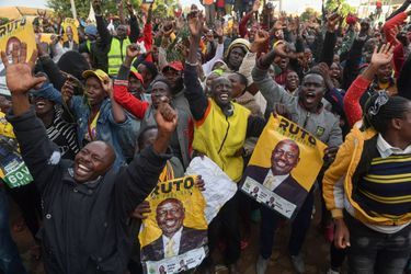 Les partisans de William Ruto, le président élu du Kenya, célèbrent à Eldoret le 15 août 2022.
