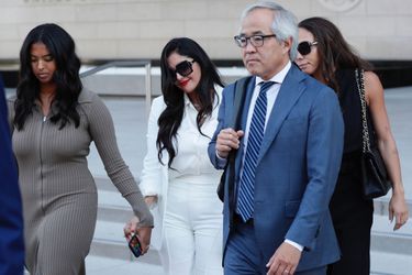 Vanessa Bryant lors de sa sortie du tribunal de Los Angeles, le 24 août 2022. 