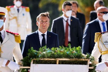 Jeudi, au premier jour de sa visite, Emmanuel Macron s’est recueilli au mémorial des martyrs algériens de la guerre d'indépendance (1954-62) face à la France.