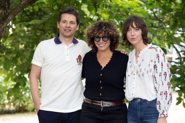 Murielle Magellan, Pierre Deladonchamps et Sara Giraudeau lors du 15ème Festival du Film Francophone d'Angoulême, le 27 août 2022. 